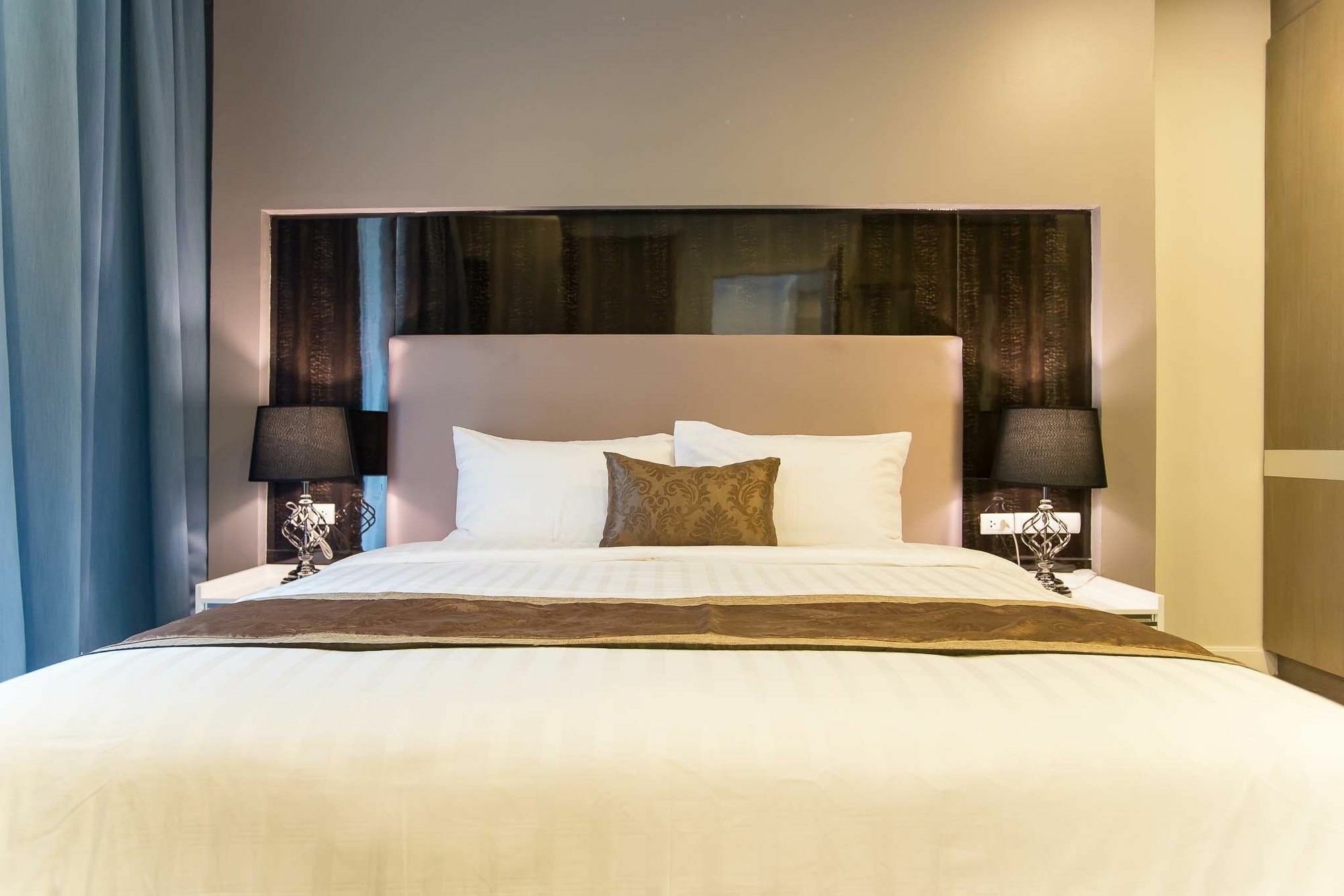 Metropolis Suites Bangkok, Tapestry Collection By Hilton Exterior foto