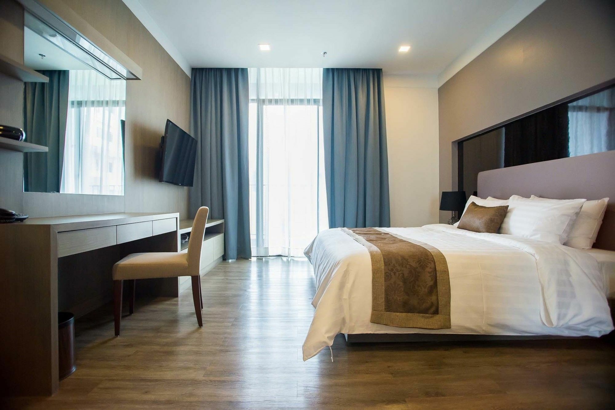 Metropolis Suites Bangkok, Tapestry Collection By Hilton Exterior foto